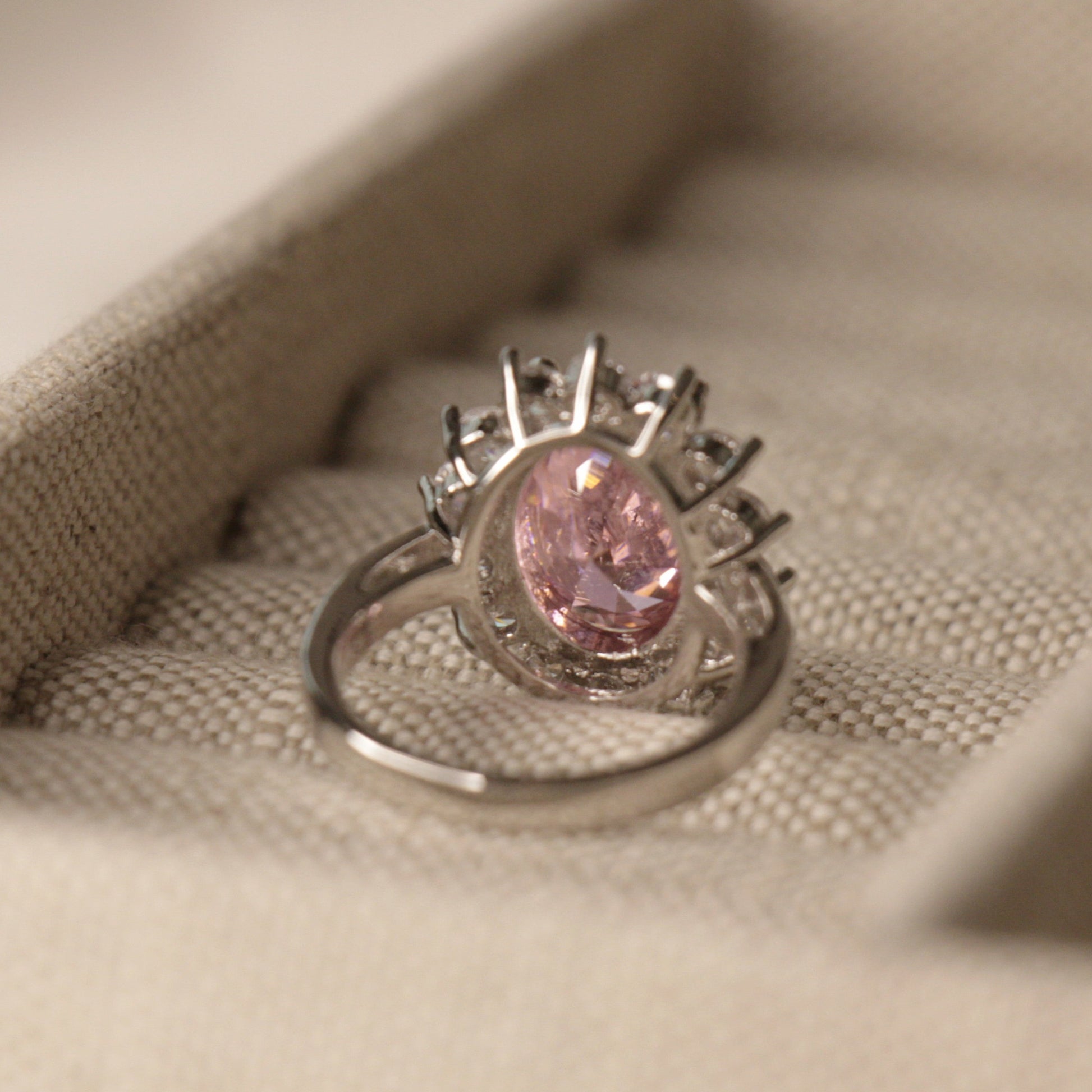 Lady Gaga’s oval purplish pink sapphire measures around 14 x 10mm