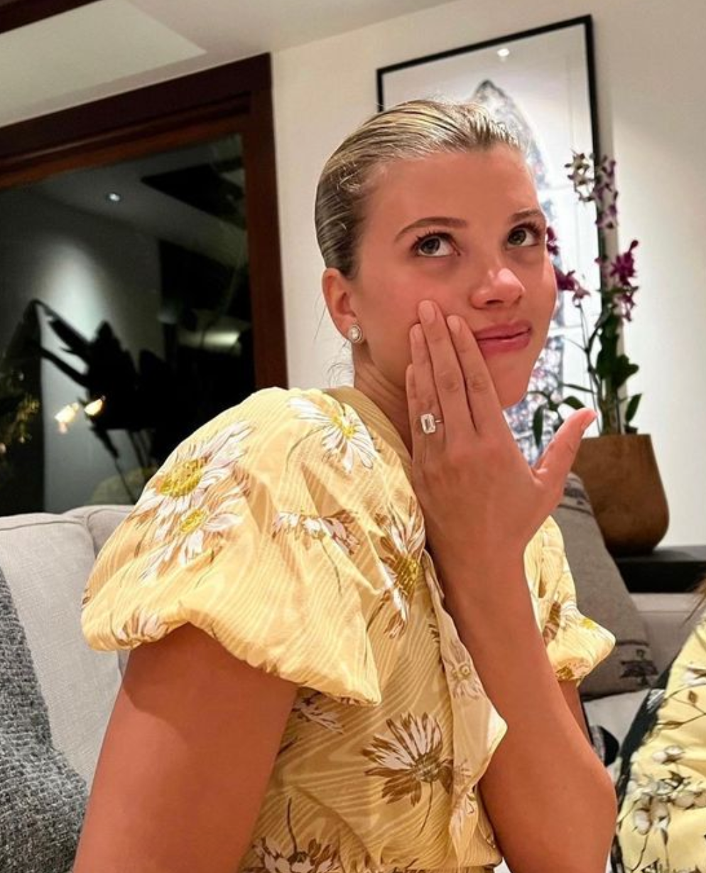 announcements about the details of Sofia Richie's engagement ring