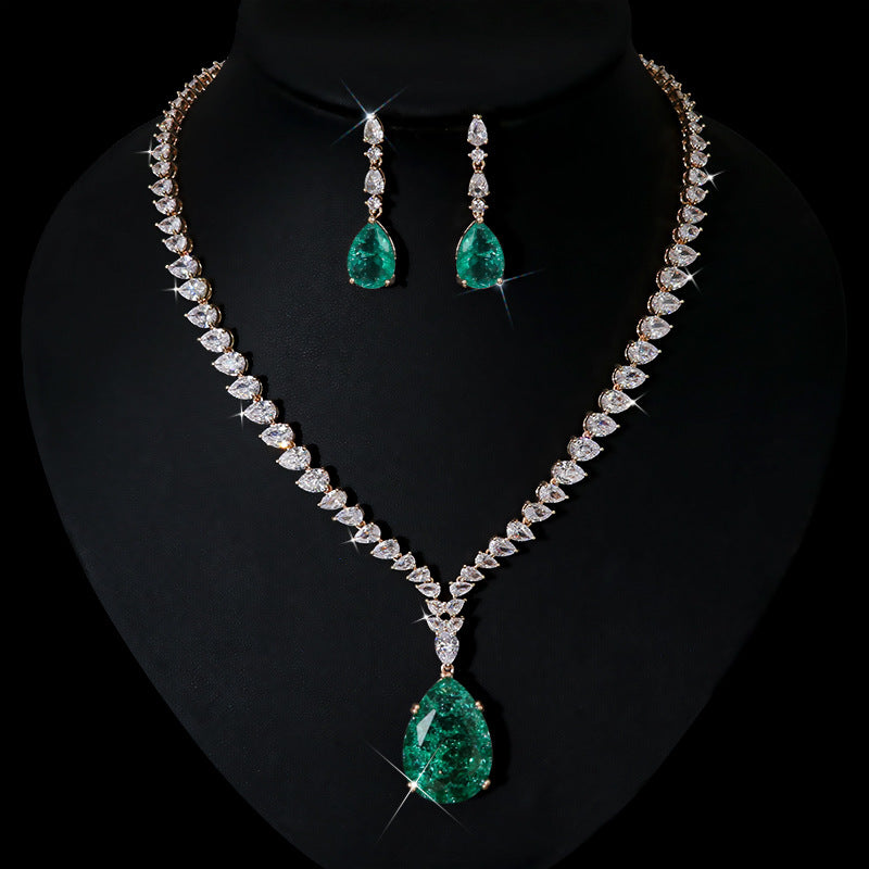 Emerald Green Bridal Jewellery, Wedding Day, Red Carpet Pendant & Earring Set | Wedding Day Jewellery, Diamond Simulant Jewellery by Margalit Rings