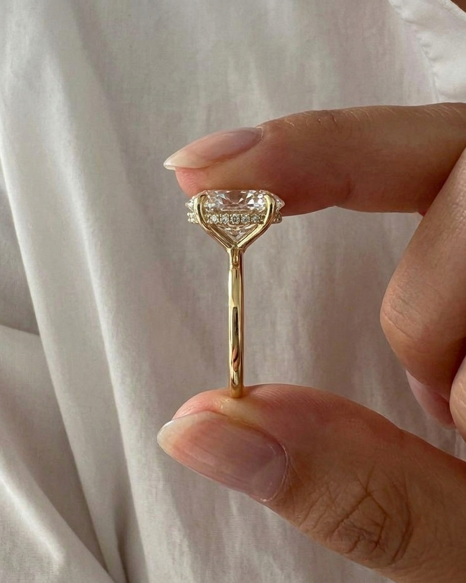 Jasmine Tookes Engagement Ring, Oval Cut Ring, 6 Carats, 18K Gold