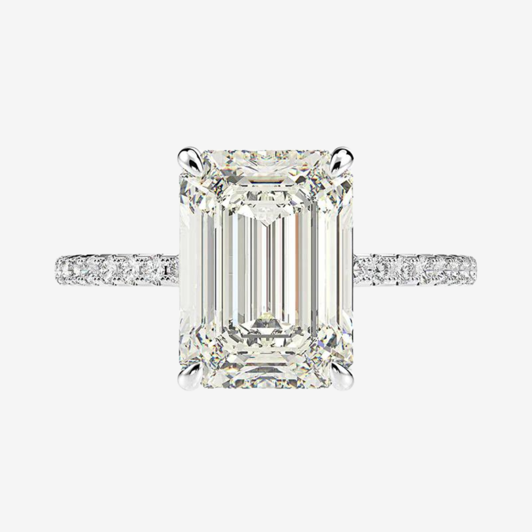 Nicola Peltz, Emerald Cut Engagement Ring, 5 Carats radiant cut