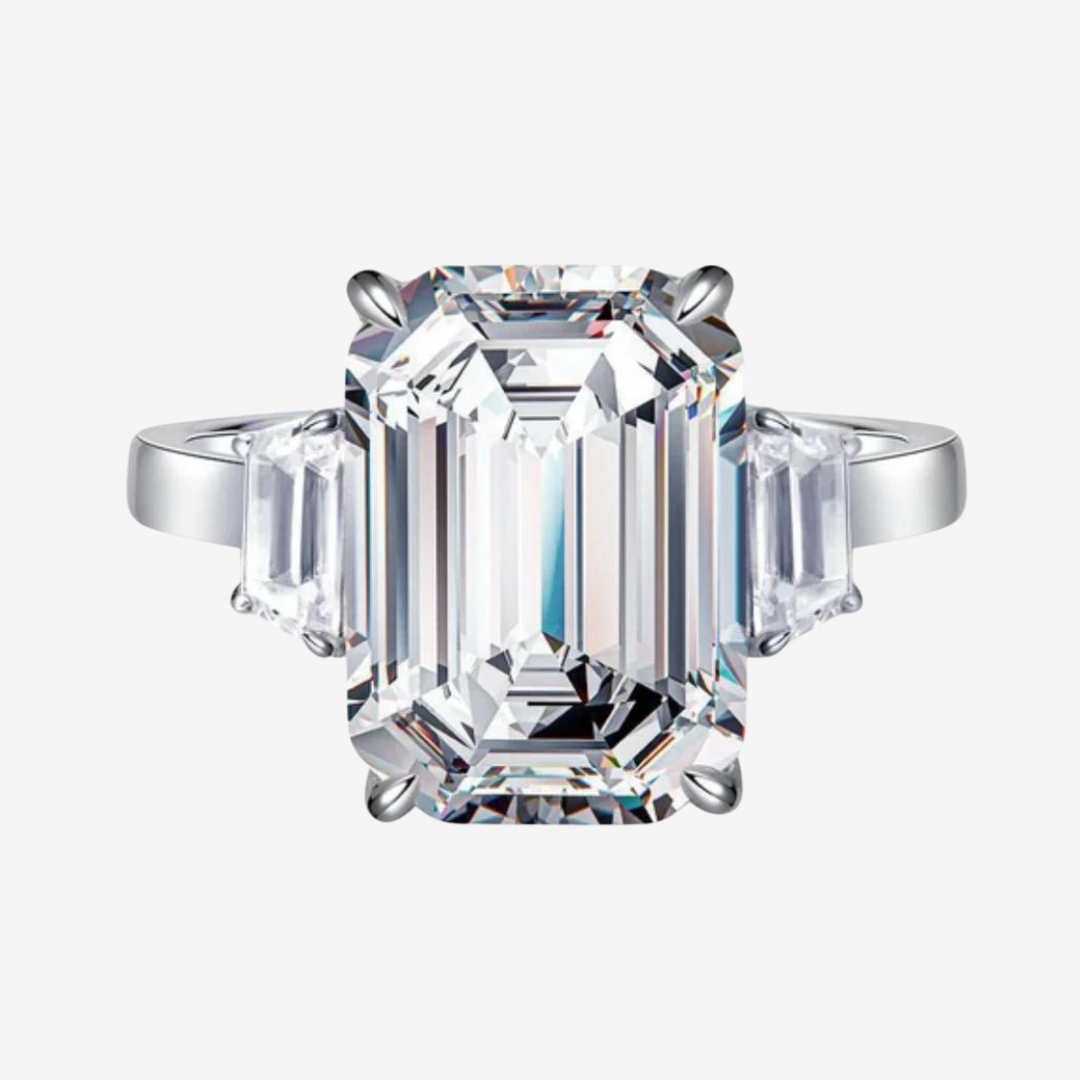 This stunning 10 carat emerald cut engagement ring is inspired by the stunning engagement ring given to Kim Kardashian by Kris Humphries in 2011.