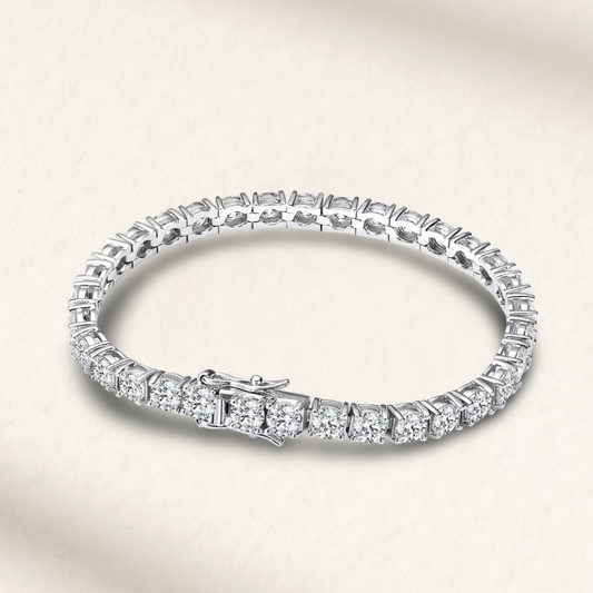 Moissanite round-cut tennis bracelet featuring brilliant stones set in sterling silver, combining timeless elegance with modern sparkle – perfect for everyday luxury or special occasions.