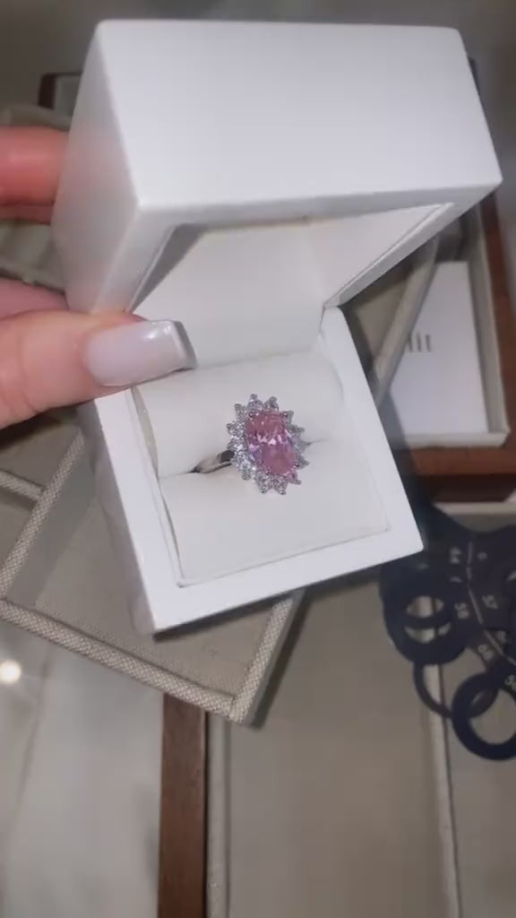 Lady Gaga Engagement Ring, Lady Gaga, Pink Oval Sapphire, 6