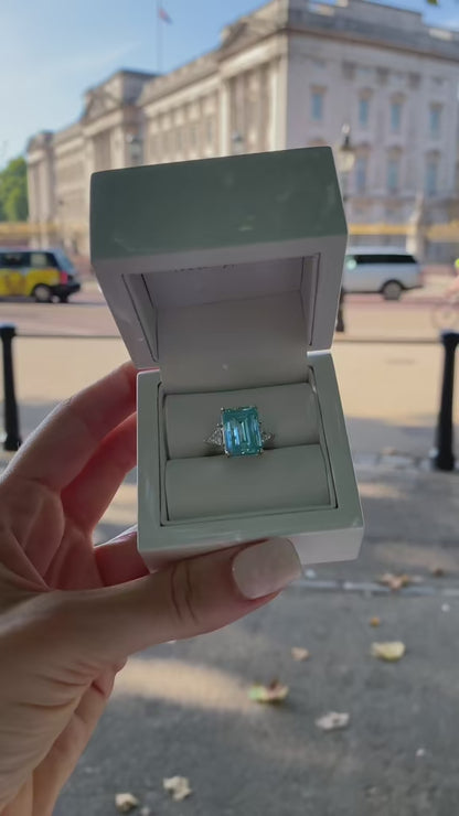 Princess Diana's Aquamarine Ring, 8.48 Carat, Emerald Cut