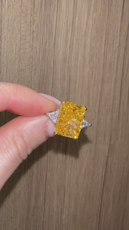 10 Carat, Fancy Intense Yellow, Princess Cut, Cocktail Ring