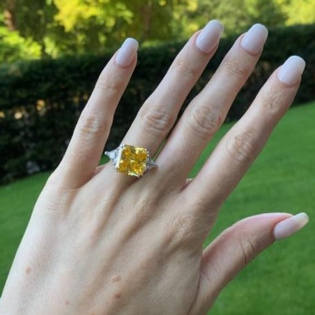 6 Celebrities With Yellow Diamond Engagement Rings | Jaume Labro